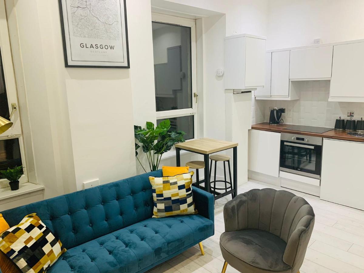 Cheerful 2 Bedroom Homely Apartment, Sleeps 4 Guest Comfy, 1X Double Bed, 2X Single Beds, Parking, Free Wifi, Suitable For Business, Leisure Guest,Glasgow, Glasgow West End, Near City Centre 외부 사진