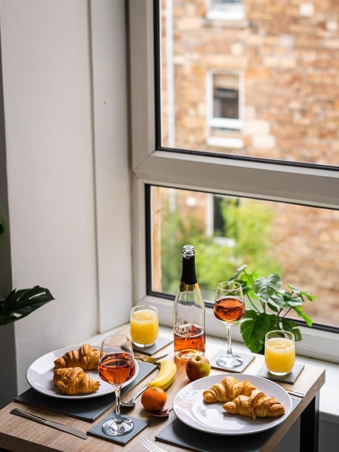 Cheerful 2 Bedroom Homely Apartment, Sleeps 6 Guest Comfy, 3X Double Bed, Parking, Free Wifi, Suitable For Business, Leisure Guest,Glasgow, Glasgow West End, Near City Centre 외부 사진