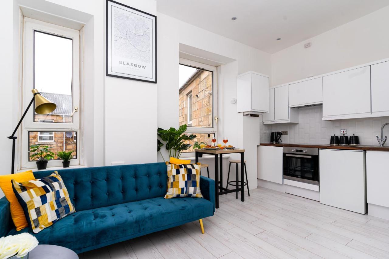 Cheerful 2 Bedroom Homely Apartment, Sleeps 6 Guest Comfy, 3X Double Bed, Parking, Free Wifi, Suitable For Business, Leisure Guest,Glasgow, Glasgow West End, Near City Centre 외부 사진